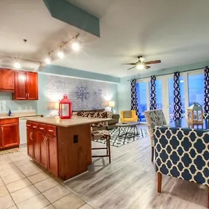  Holiday home Laketown Wharf 1136 By Aneliya United States