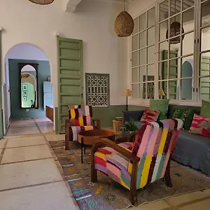  Holiday home Dar Dabakech, Proche Jemma El Fna, Souk, Centre Medina, Riad, Entier De 2 A 6 Personnes